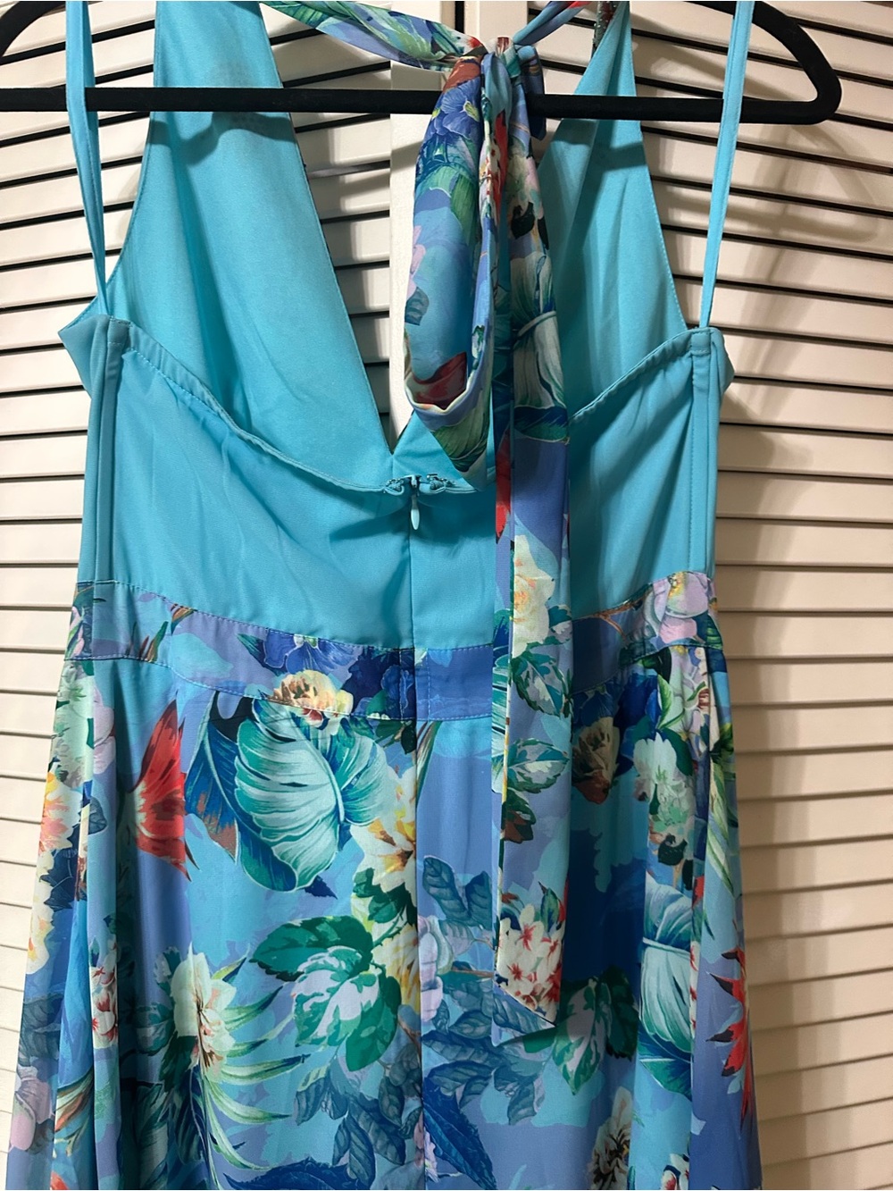 Boston Proper aqua floral rhinestone embellished halter maxi dress 
NWOT sz 6 - Picture 5 of 6